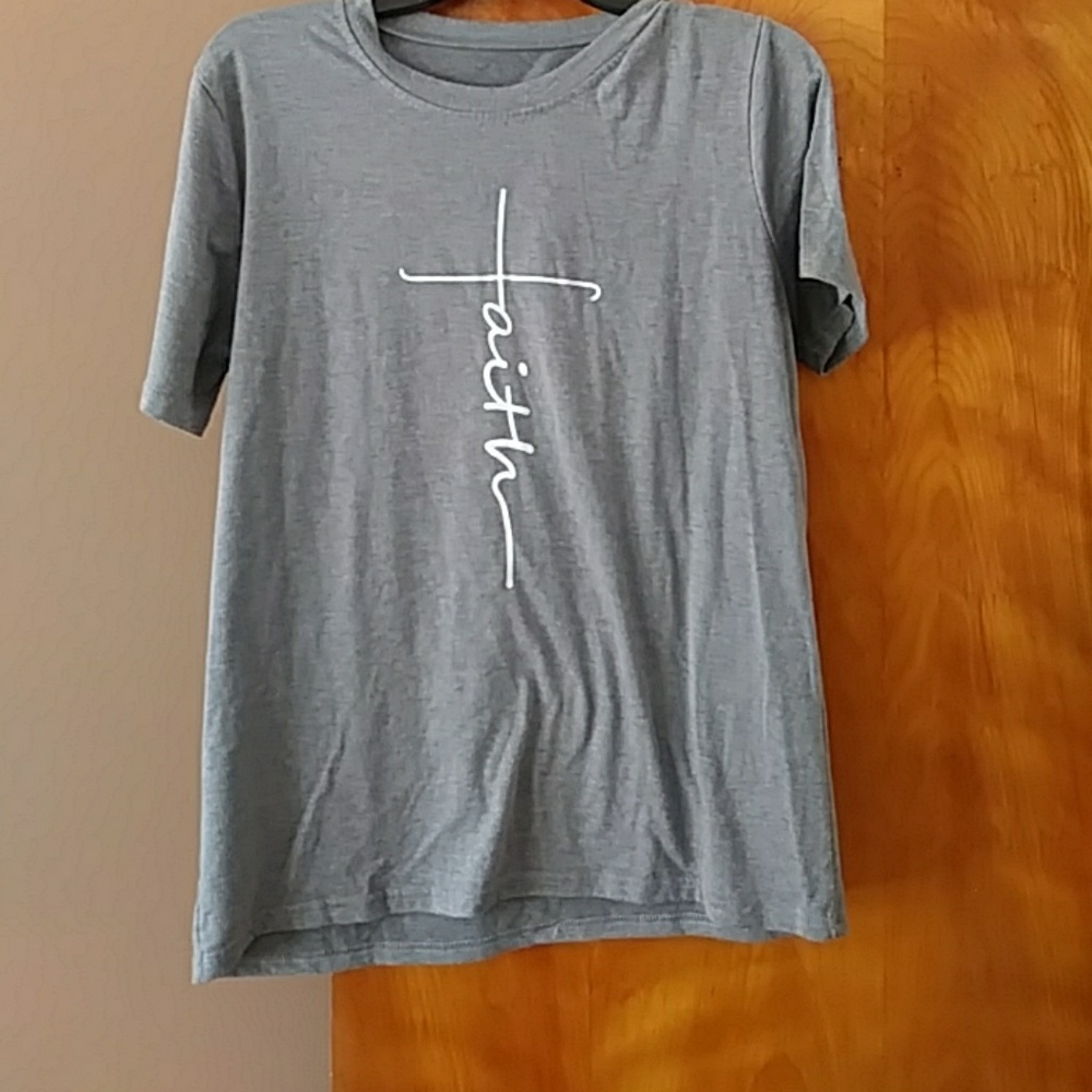 Grey short sleeve faith shirt